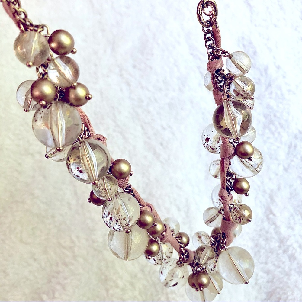 NWT bubble beaded necklace with pink ribbon